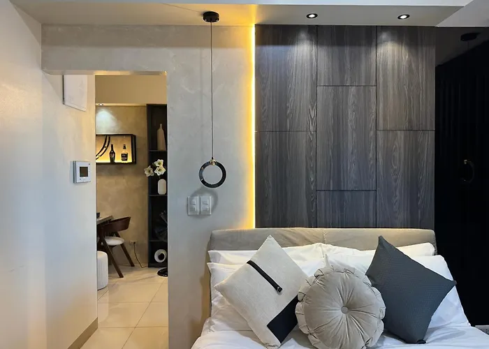 Landscape View And Sea View 1br Near Airport 4*