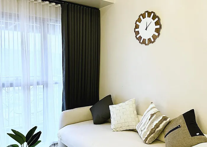 Landscape View And Sea View 1br Near Airport Manila