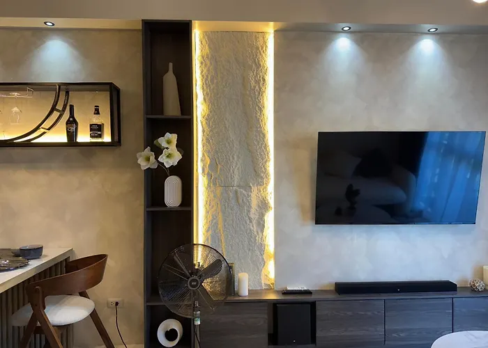 Landscape View And Sea View 1br Near Airport Manila
